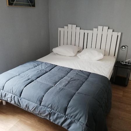 Appart-Alma Saint Laurent sur Sevre Bagian luar foto