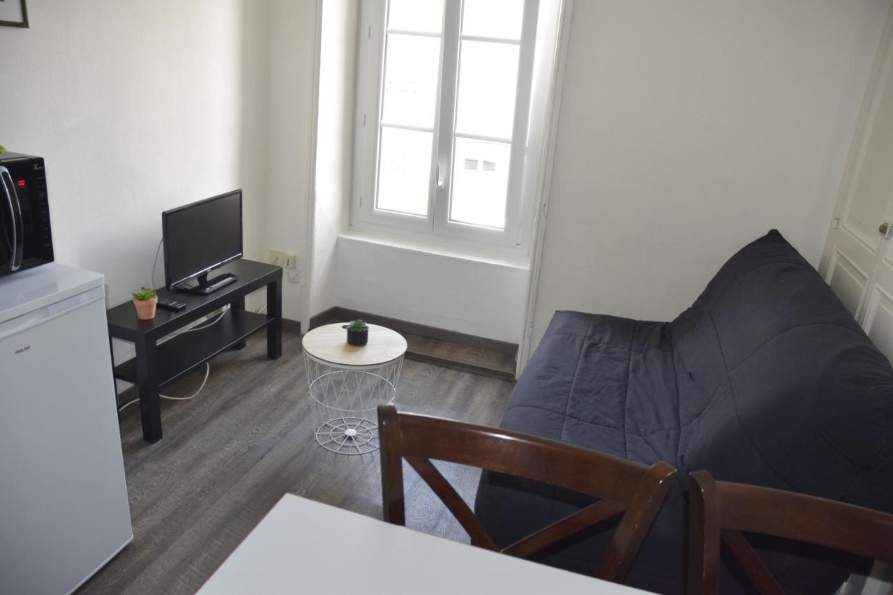 Appart-Alma Saint Laurent sur Sevre Bagian luar foto